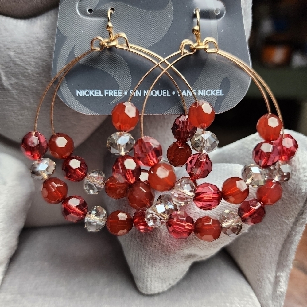 NEW MINICCI‎ GOLD RED SILVER BEADS HOOPS EARRINGS CHRISTMAS GIFT HOLIDAY NWT